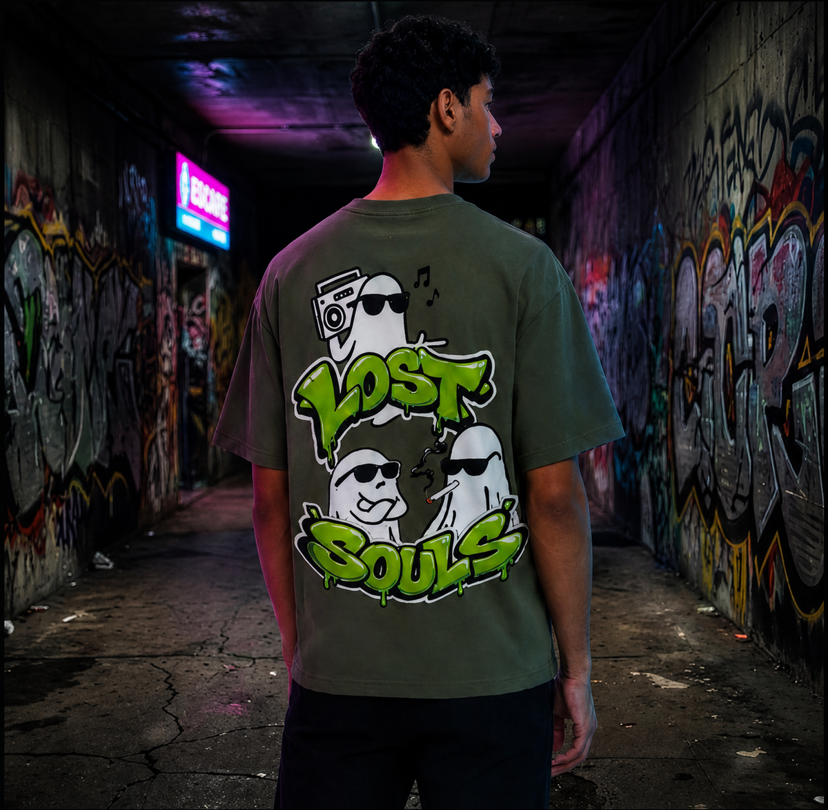 The Ultimate Guide to Oversized T-Shirts: Why They're Taking Over Streetwear